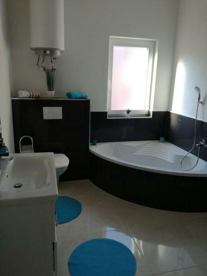 Apartman Adriatic Trogir Exterior photo