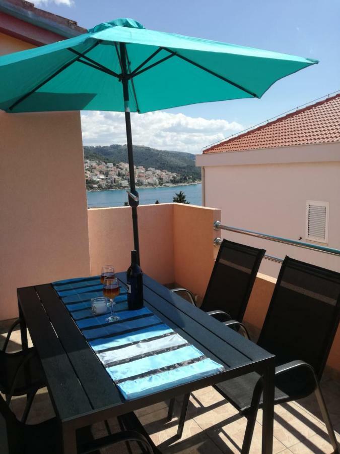 Apartman Adriatic Trogir Exterior photo
